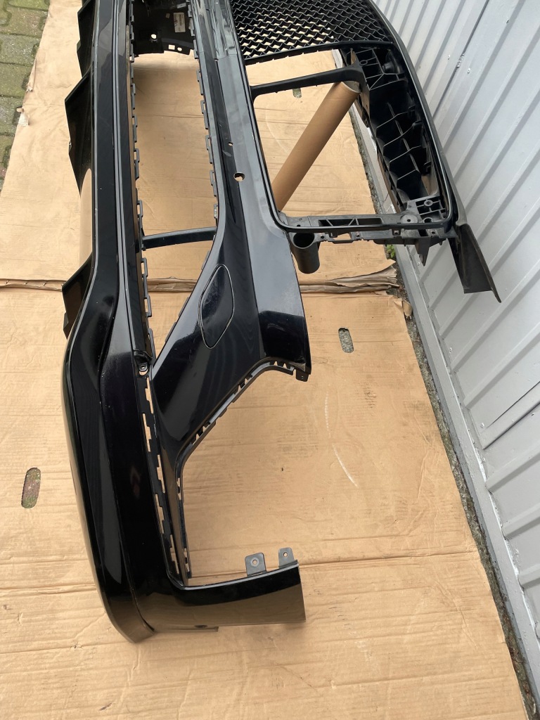 фото №3, Bentley bentayga lift передний бампер решётка радиатора перед