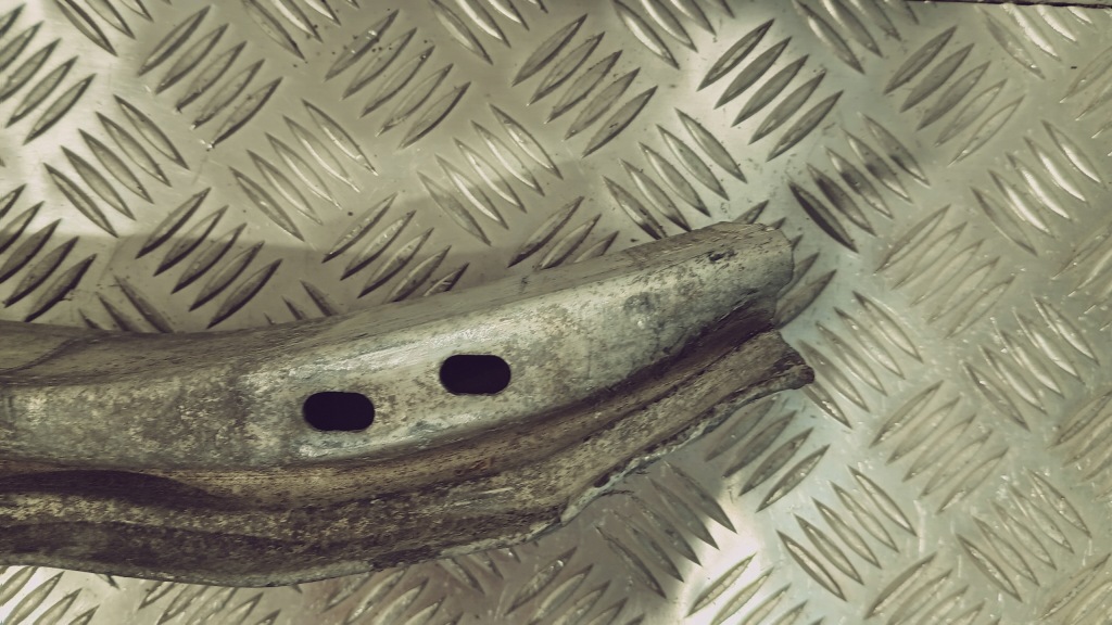 Балка бампера перед audi q5 8r porsche macan 95b 08-16 8r0807113b оригинал Цена