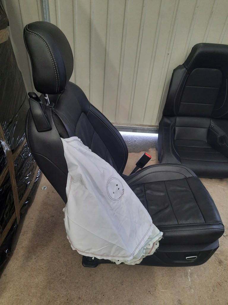 фото №8, Ford mustang 15- сиденья заднее сиденье cabrio кожа usa