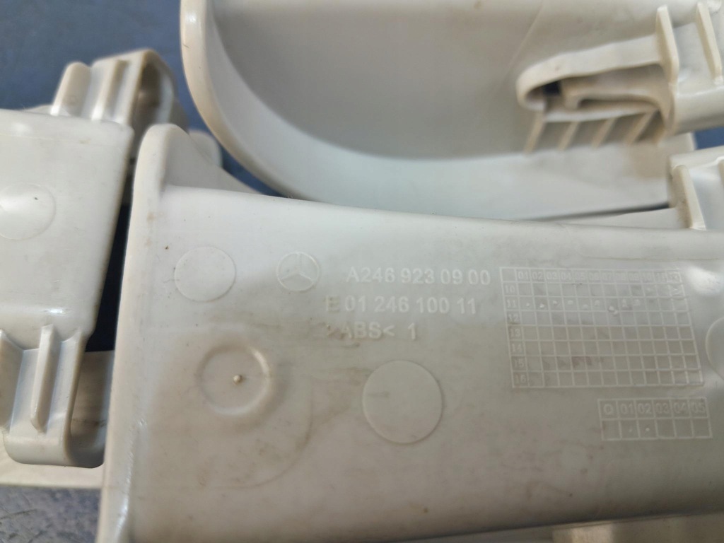 фото №5, Mercedes b w246 захист тримач isofix 3 szt