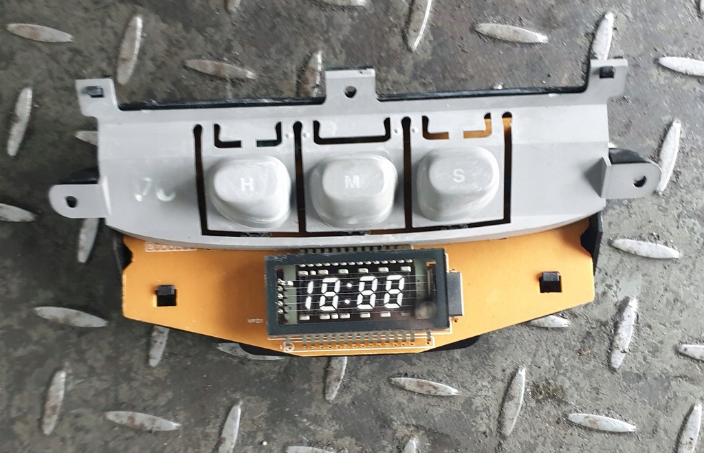 фото №1, Годинник kia carnival i lift