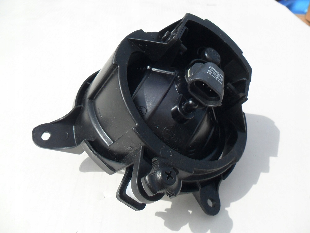 фото №10, Kia sorento jc 2002 2003 2004 2005 2006 противотуманная фара