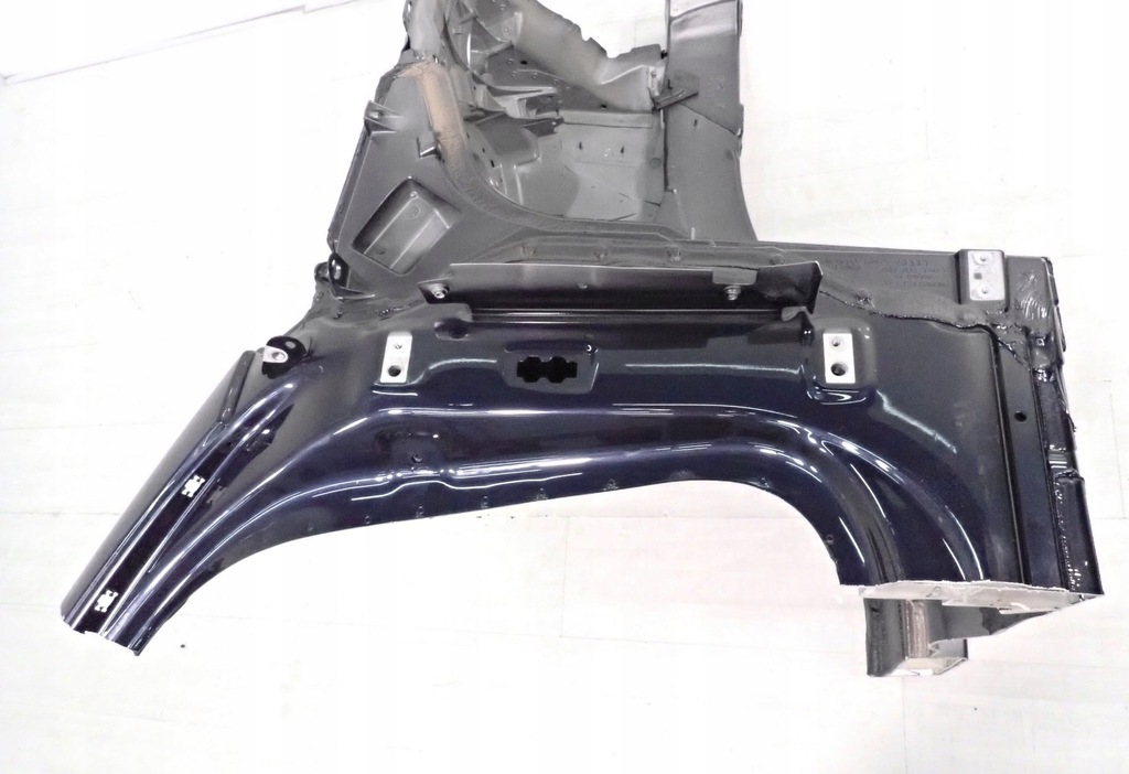 фото №10, Підкрилок крила чверть правий перед lx5r a8 d4