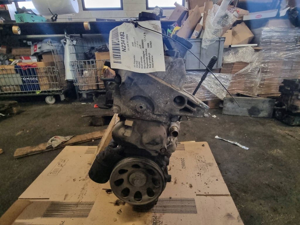 Двигатель стойку d7fd720 1.2 58 km renault clio 2 Оригинал