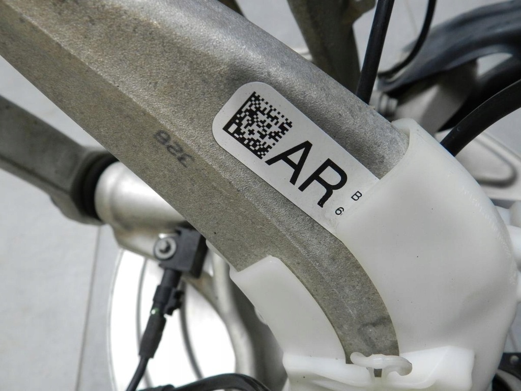 фото №11, Bmw m8 f91 поворотный кулак правая задняя рычаги 8092980