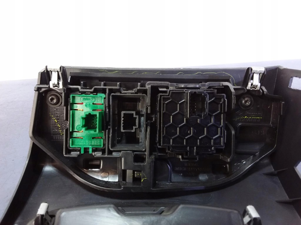 фото №4, Renault clio iv fl защита панели колонки