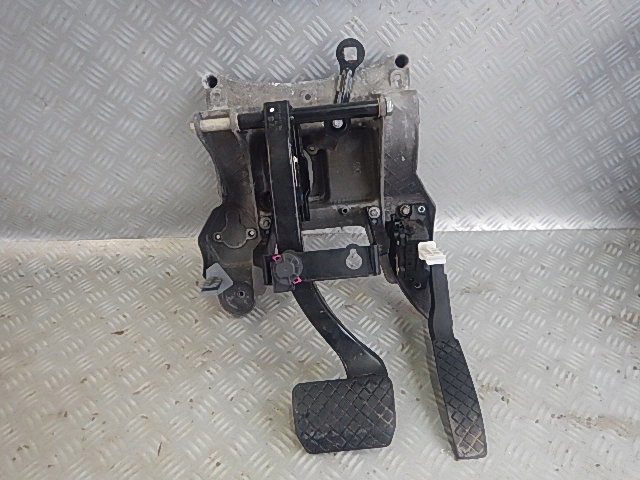 фото №1, Audi q7 4l0 педаль газа тормоза педали