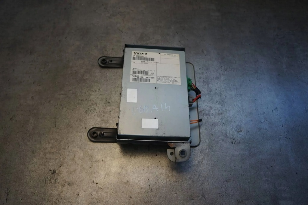 фото №1, Усилитель блок управления радио volvo v60 i s60 ii 30659685