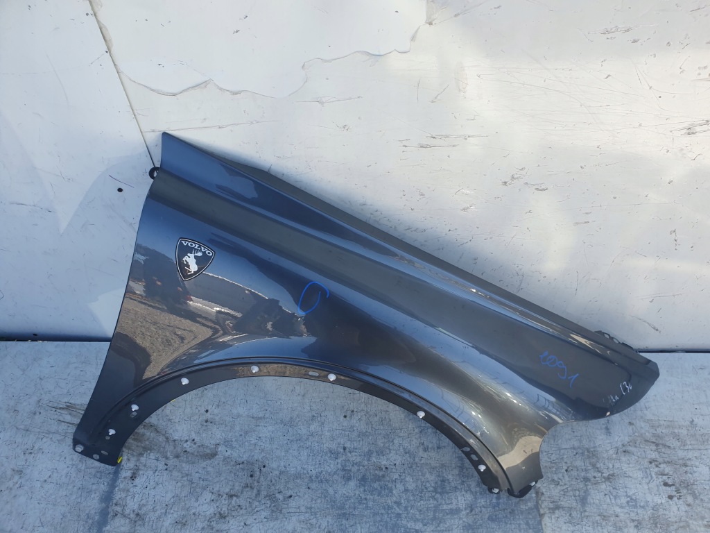 фото №1, Volvo c30 крила правий перед передній