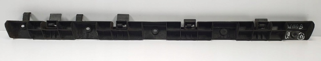 Купити Кронштейн  кронштейн порога  лівий передні  mercedes ml w164 a1646982727