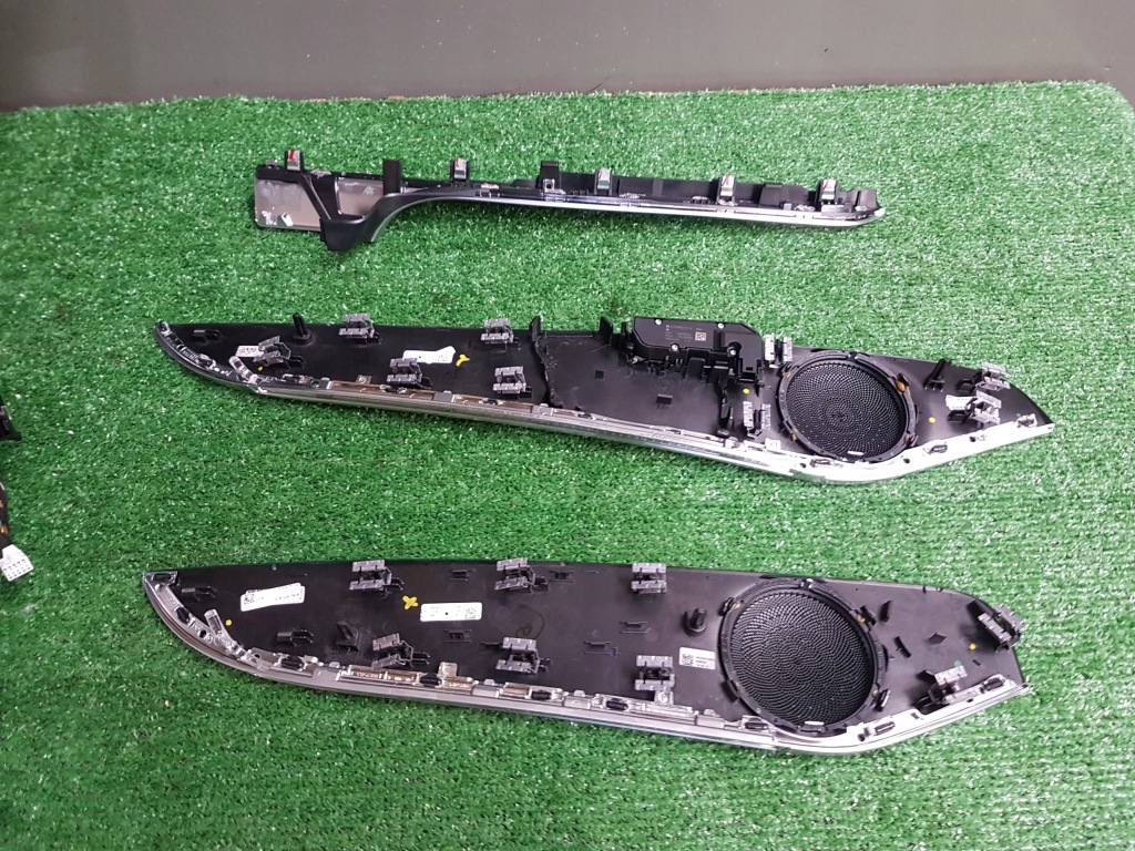 Декори комплект mercedes-benz c klasa w205 чорні drewno Доставка