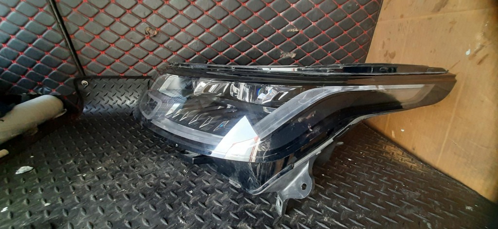 Фара левый перед full led англичанин  discovery sport Доставка