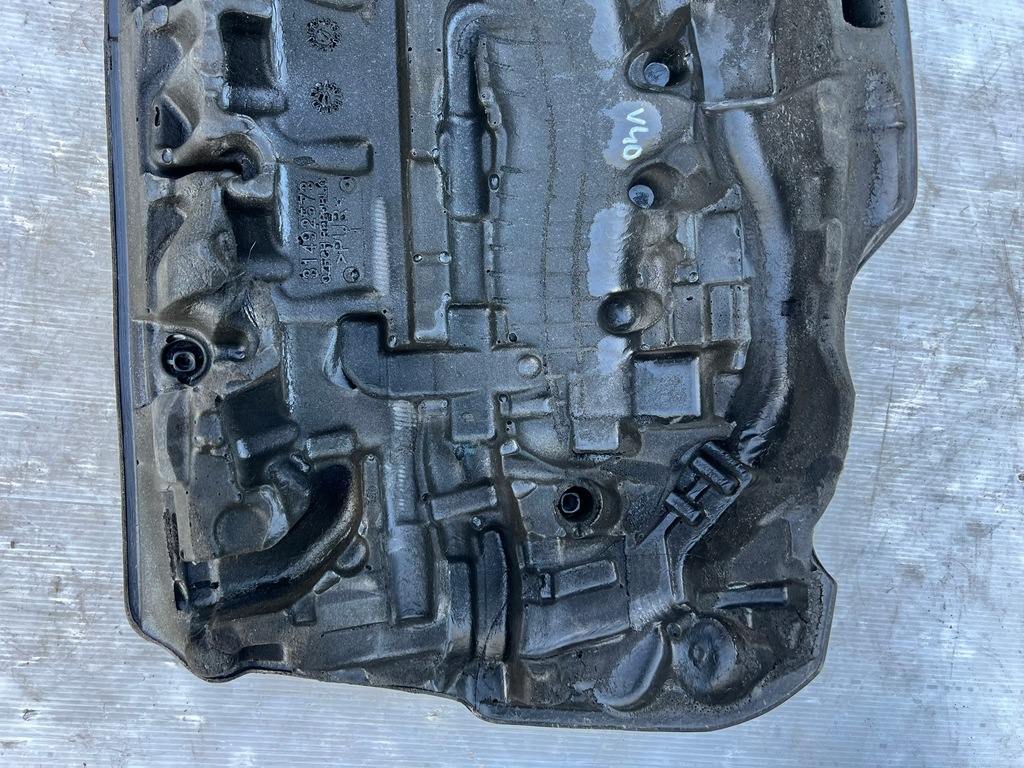 фото №5, Верхний защита крышка двигателя volvo 31492573