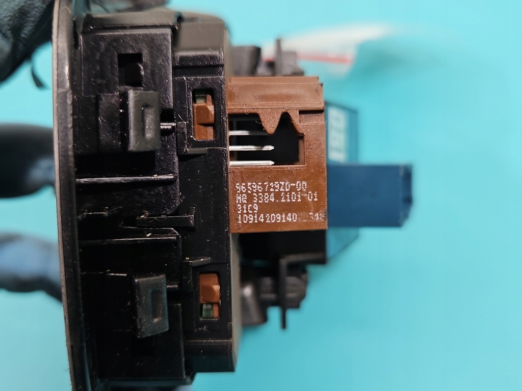 фото №8, Перемикач гальма ручного citroen c5 ii x7 96617671zd