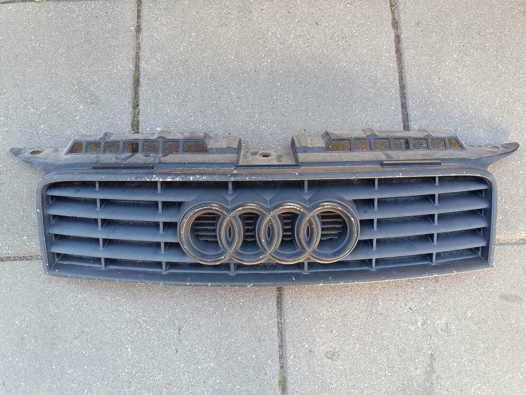 фото №1, Решётка радиатора решётка радиатора радиатора бампера audi a3 8p 8p3853651