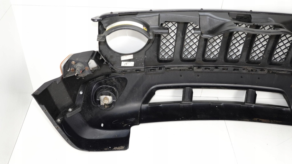 Купити Бампер перед передній jeep patriot 06-12r