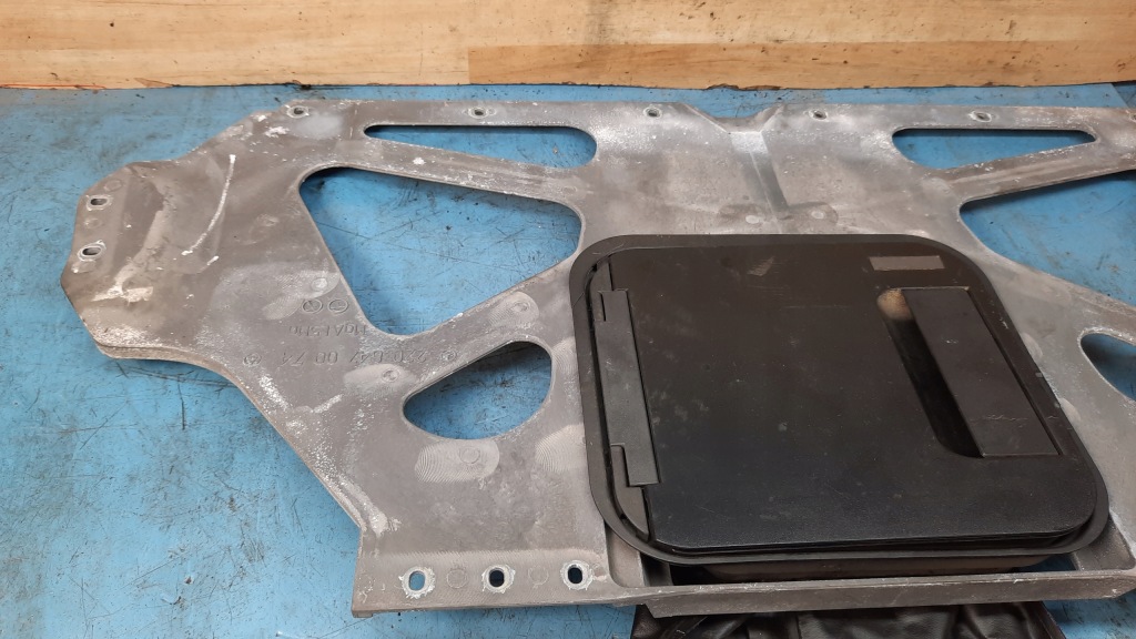 фото №3, Стіна перегородкова перегородка mercedes w220