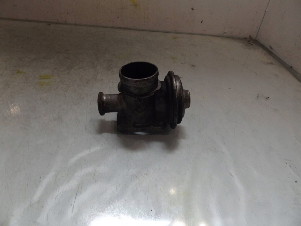 Купити E46 lift 2,0d egr 7785452