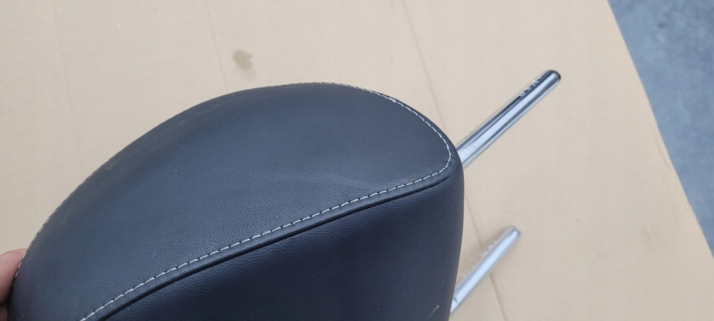 фото №12, A4 b8 підголівник сидіння правий перед s line шкіра білий nić