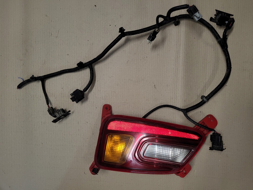 фото №1, Hyundai kona лампа противотуманная задняя задняя rh