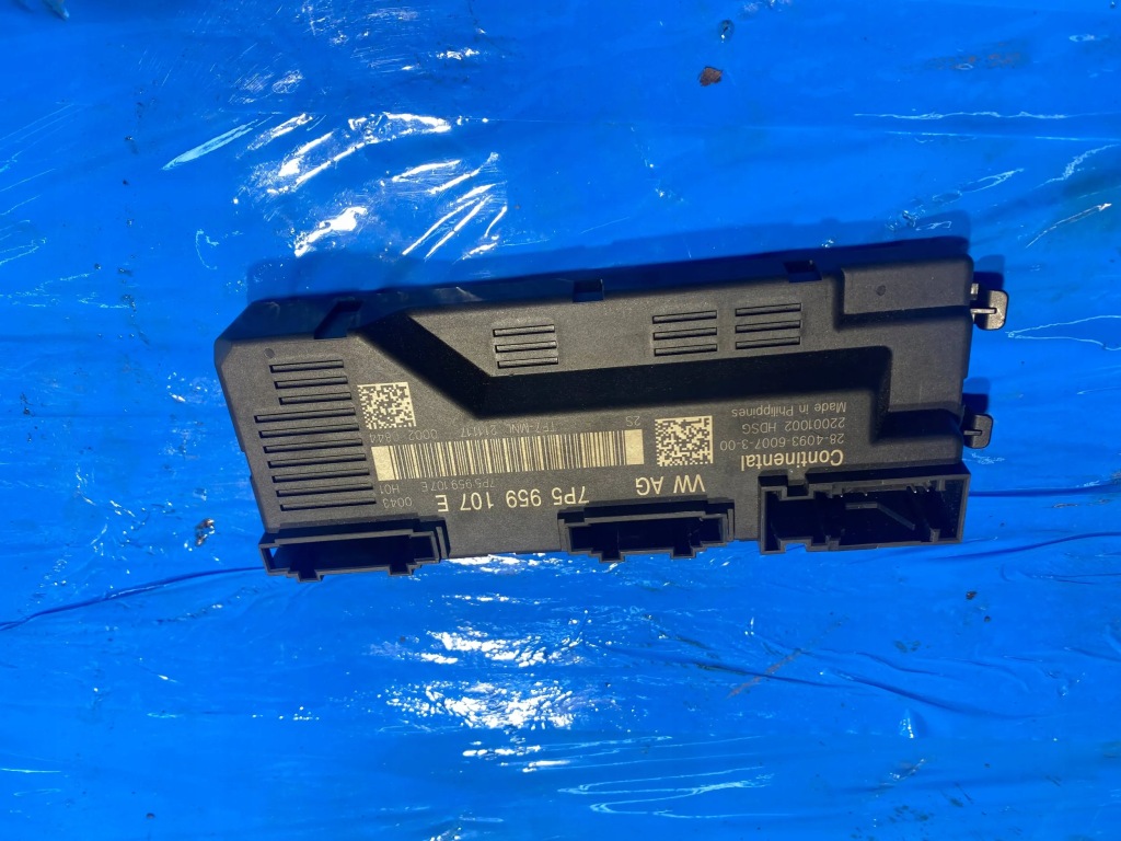 фото №1, Porsche macan cayenne блок управления модуль крышки