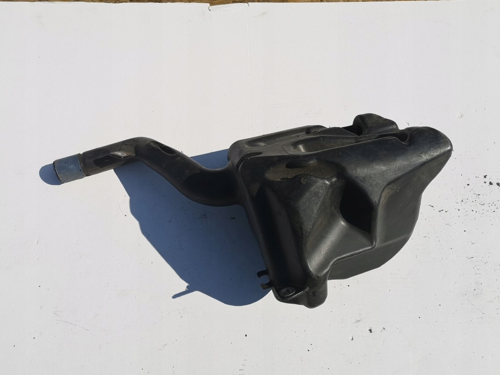 фото №1, Maserati quattroporte m139 бачок омивач