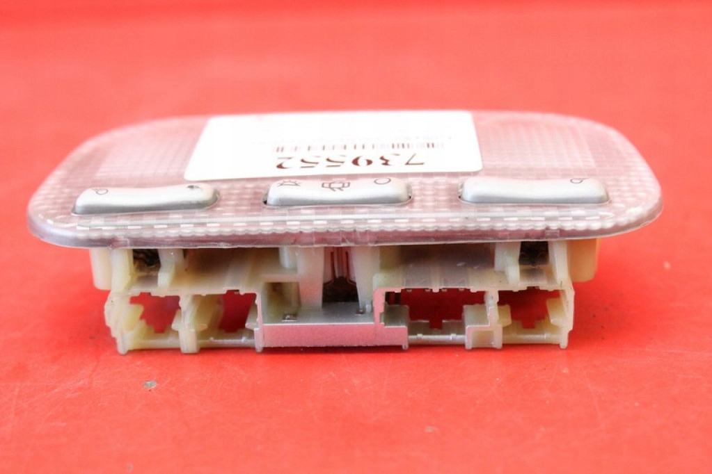 фото №5, Лампа освітлення салону перед 9680713880 peugeot 3008 1 i 09-16