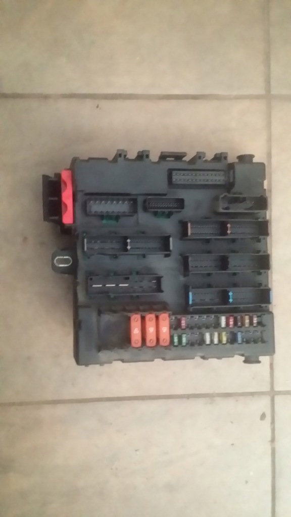 фото №3, 460023260 коробка запобіжників opel signum