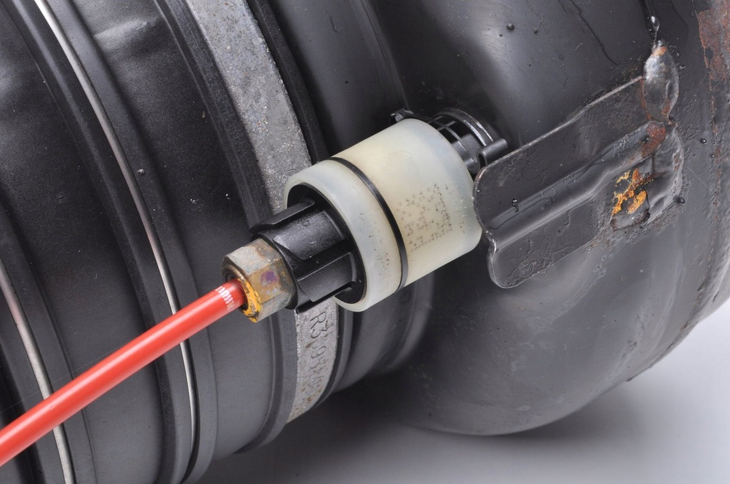 фото №13, Bentley bentayga 4.0 tdi амортизатор перед левый 4m0413037 4m0616039ah