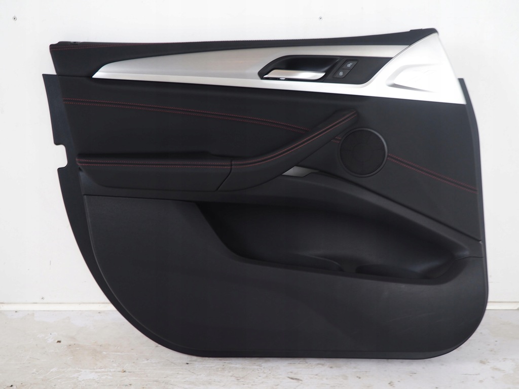 фото №1, Обивка обшивка дверь левый перед bmw x4 g02