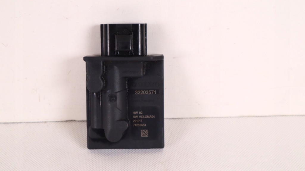 фото №1, Volvo xc60 ii 2.0 d4 модуль насоса пального 32203571