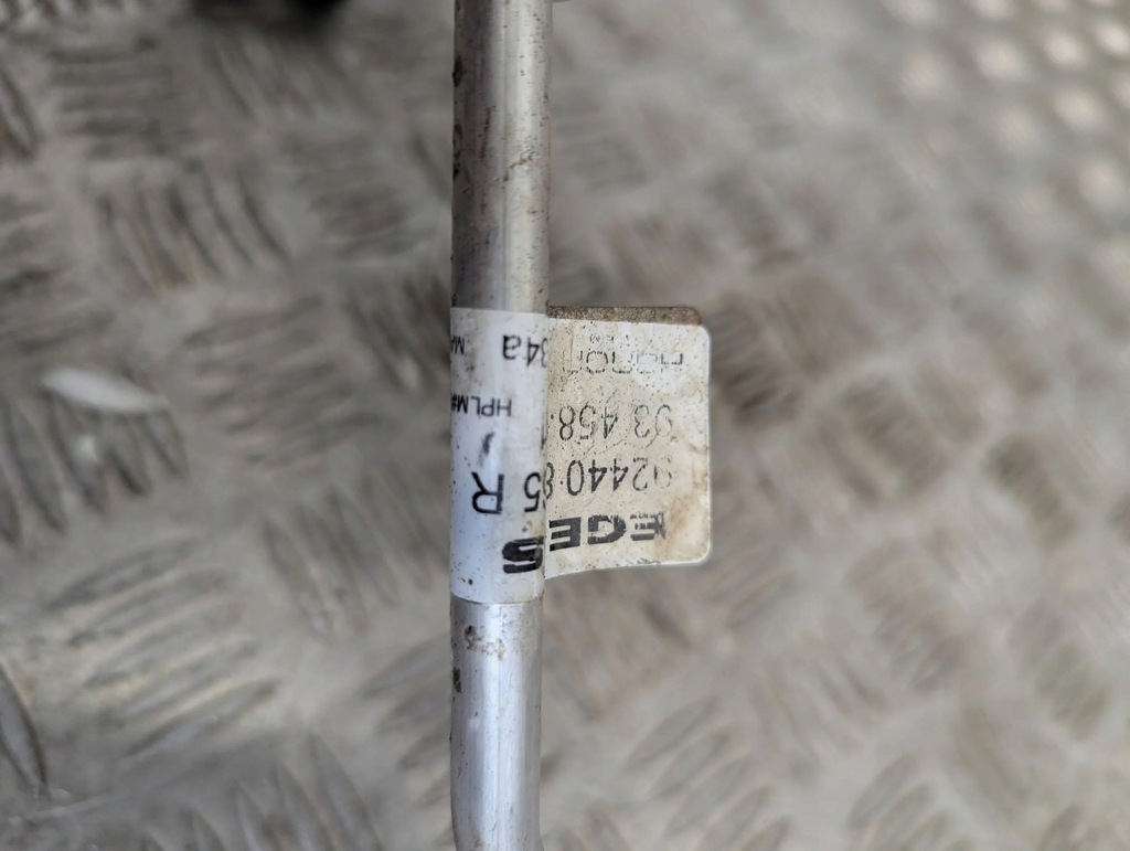 фото №8, Renault trafic iii 2.0 dci 2019-2024 шланг кондиционера