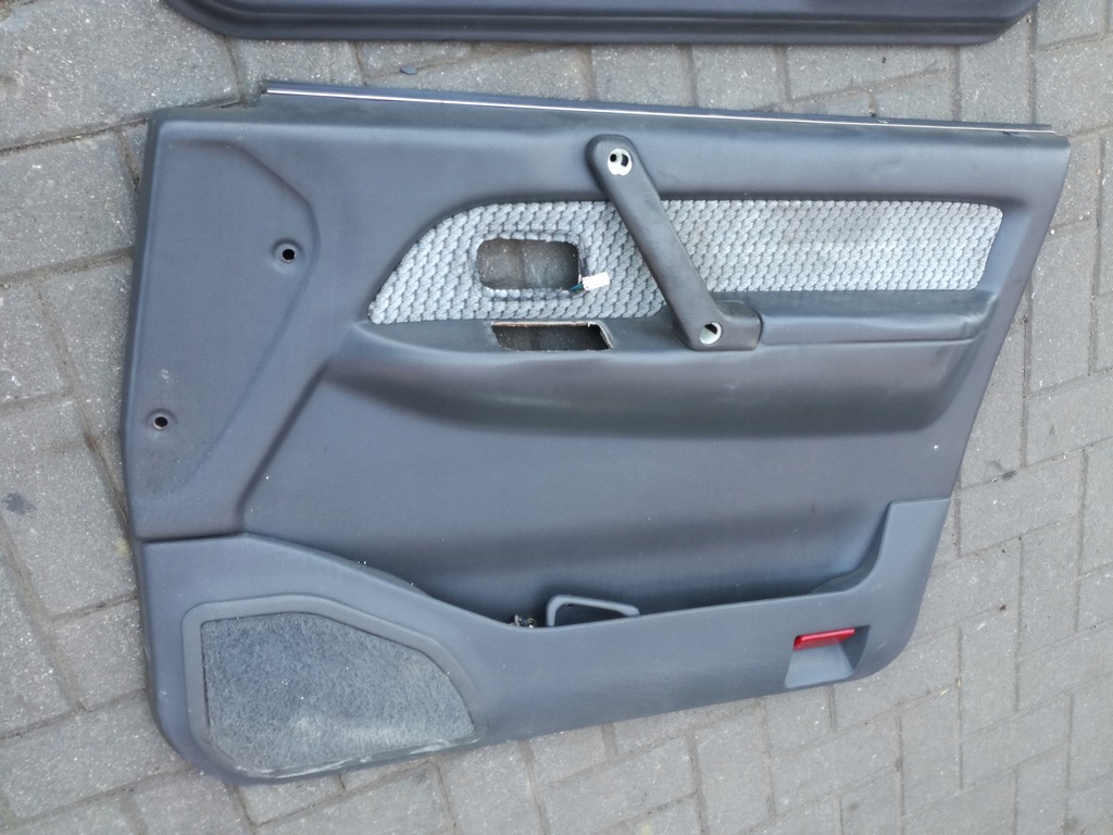 фото №1, Mitsubishi pajero ii 1991 - 1999 rok 3d обшивка дверь правых