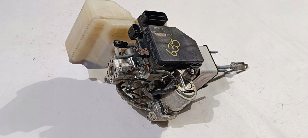 Насос блок керування abs підсилювач гальм гальмівна nissan titan 4x4 2016- Недорого