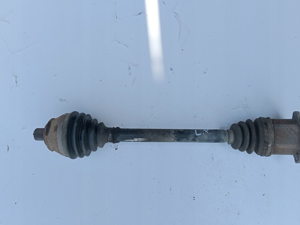 фото №1, Приводной вал левая передняя 3.0tdi автоматическая коробка передач audi a6 c6 04-