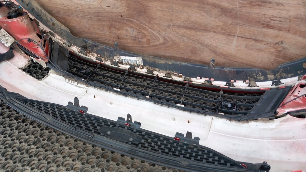 фото №11, Ford galaxy mk3 бампер перед z6 противотуманная фара pdc