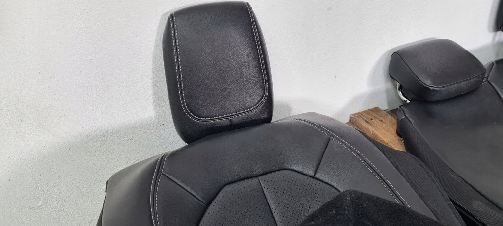 фото №16, Chrysler pacifica 2022 обшивка сидіння шкіра 3 ряд підголівники задня задні