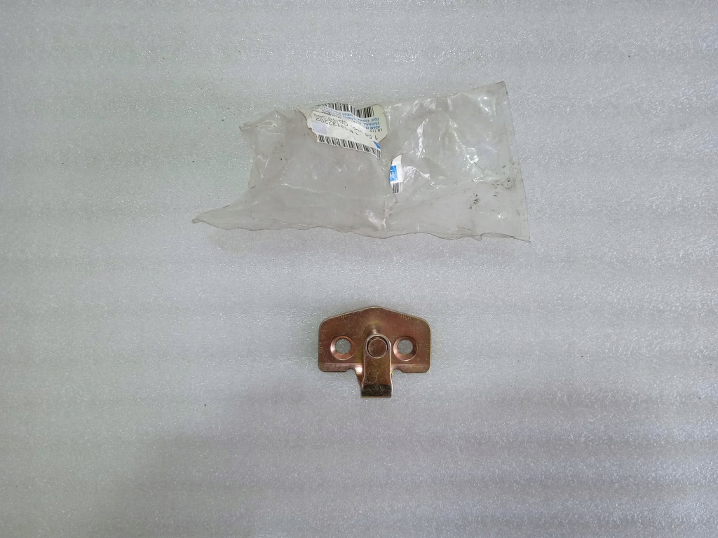 Купити Opel zafira відбійник двері передніх 13132202