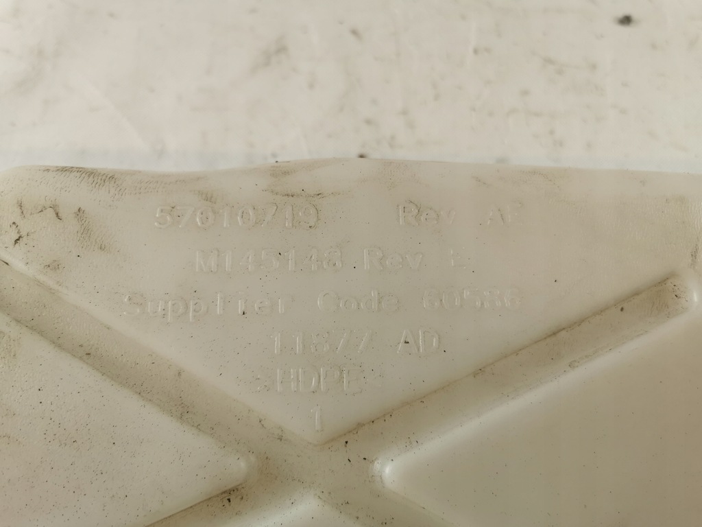 фото №4, Jeep grand cherokee wk2 бак омывателя xen