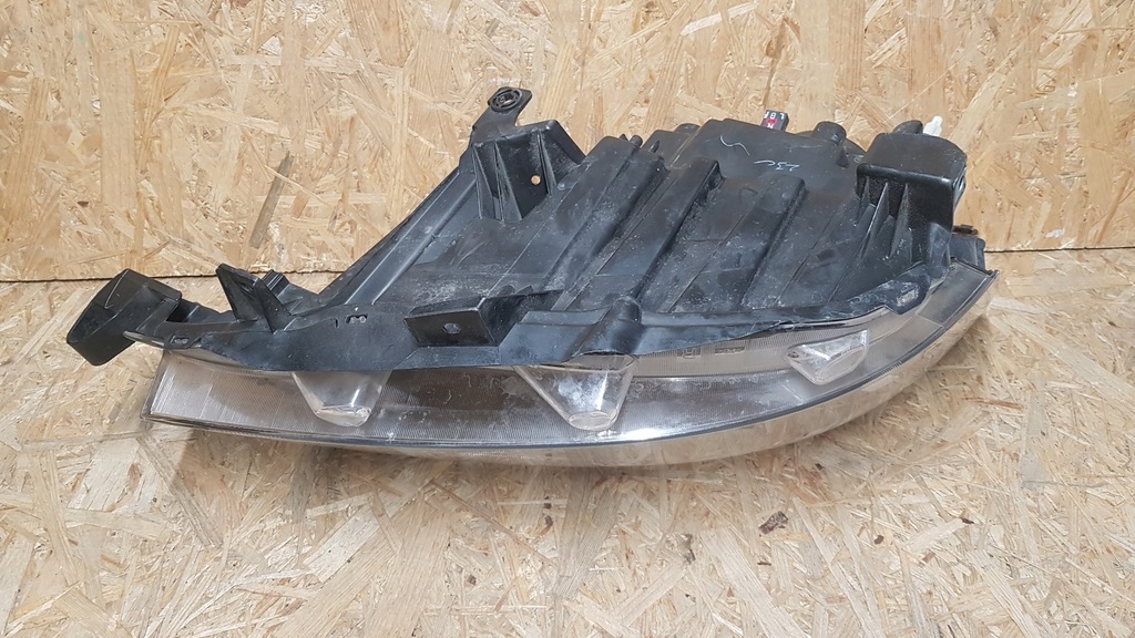 фото №7, Лампа передня права nissan nv200