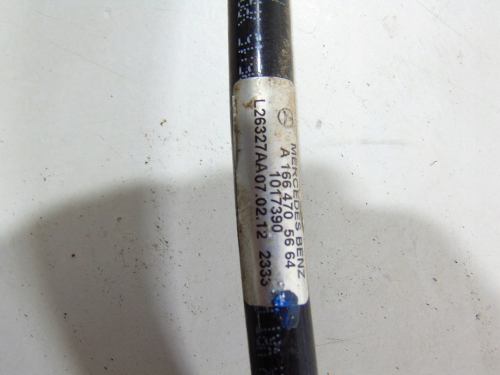 Шланг топлива ml w166 3.0 cdi a1664705664 Оригинал