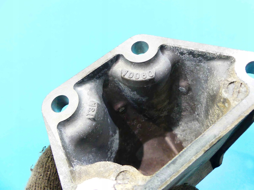 фото №8, Кронштейн двигателя правая lexus gs iv 11-20 кронштейн