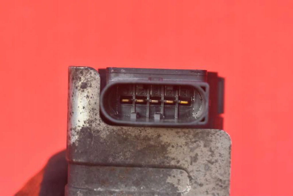 Регулятор турбіни k006t50172 bmw e90 e91 2.0 d 177 km 04-10 Зі Шроту