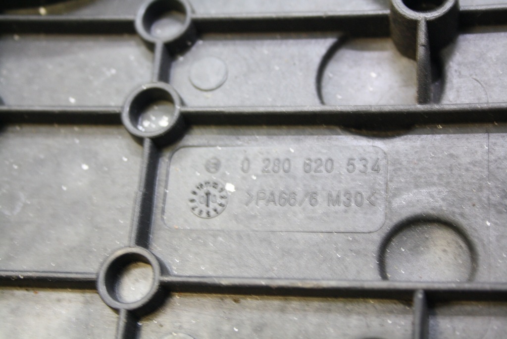 фото №11, Защита крышка двигателя верхний alfa romeo gt 147 156 1,6 1,8 2,0 0280620534