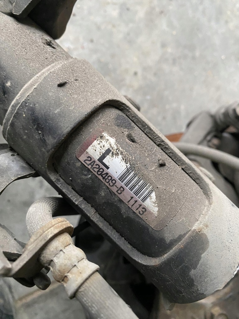 фото №6, Toyota rav4 iii lift 2.2 d4d поворотный кулак левая перед