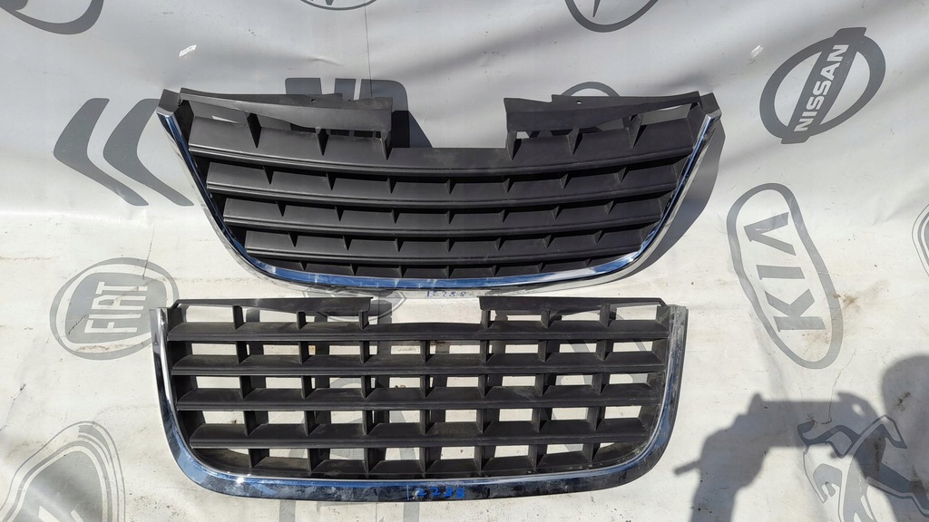 фото №1, Chrysler voyager 08-11 решітка радіатора решітка радіатора