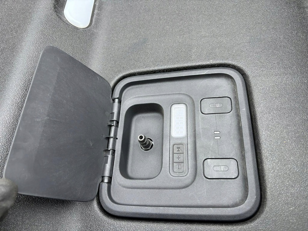 фото №8, Rivian r1t обшивка кузов борти підлога боки багажника комплект