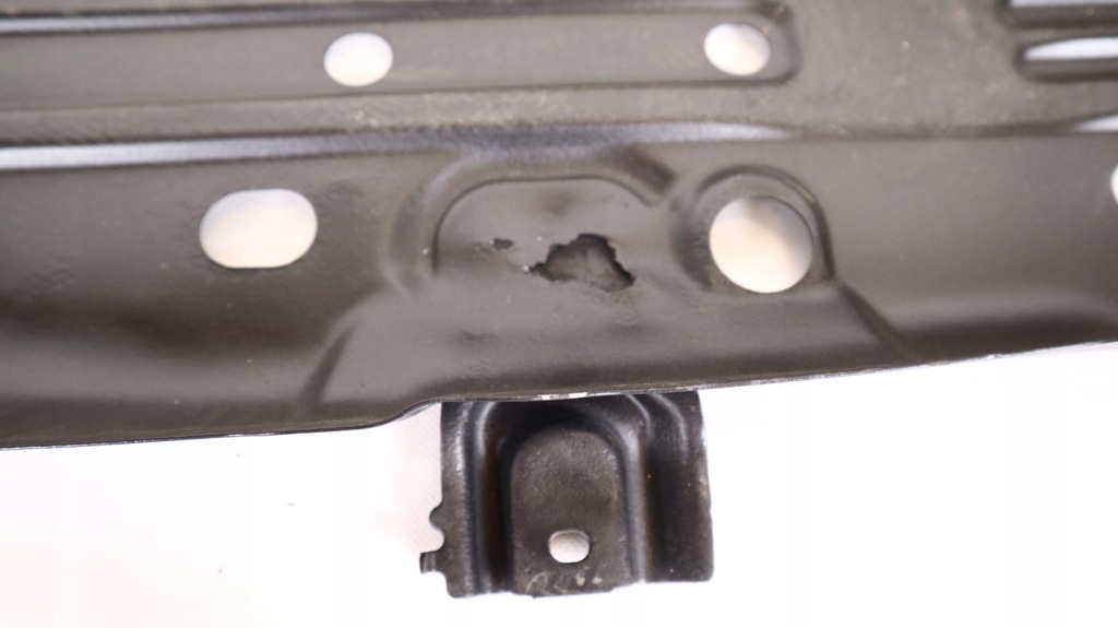 фото №6, Toyota land cruiser 200 4.5 d v8 08- защита бака топлива