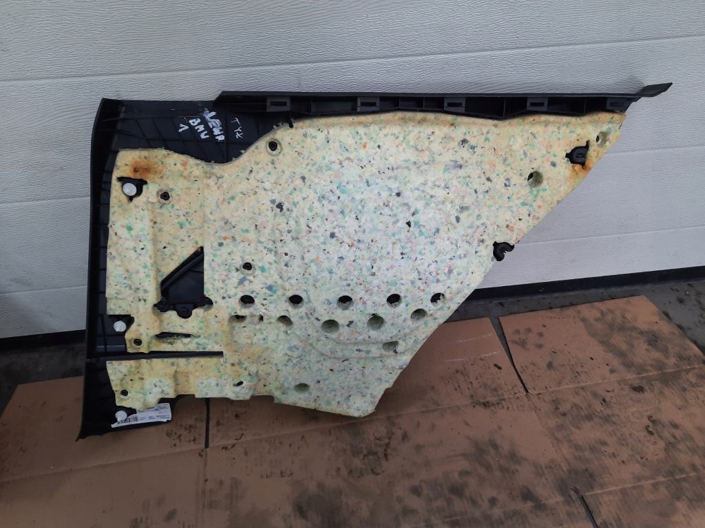 фото №6, Bmw 1 f20 f21 f22 lift 18r. обшивка обивка задняя