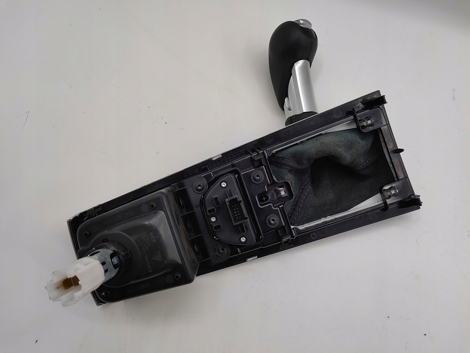 фото №9, Выборщик ручка переключения передач 95b863419 porsche macan